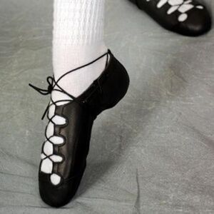 Corr's Wild Irish Ghillies - Irish Dance soft shoes - 9.5 Narrow Women's UK
